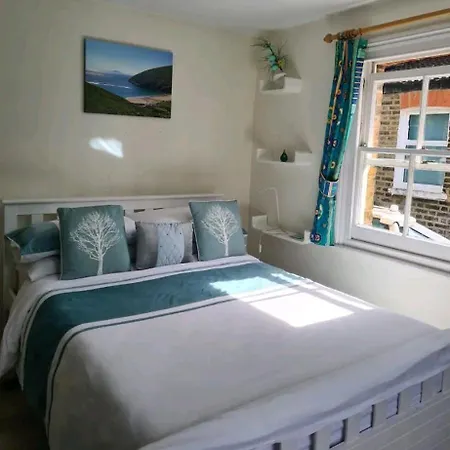 Homestay, Upmarket, Wimbledon & Southfields; Beside Tube; Londen Kamer foto